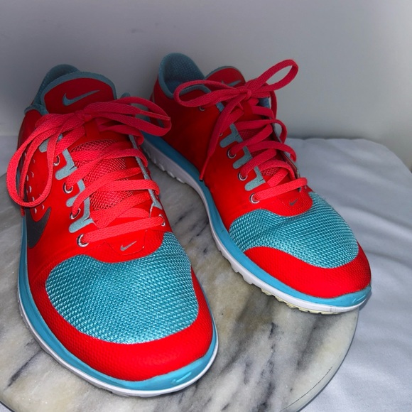 Nike Women's Red and Teal Athletic Shoes - Picture 1 of 12